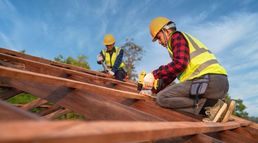 Professional Flat Roofing Installation services in Ashland, OH